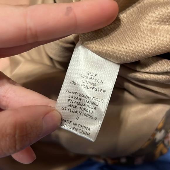 Savanna Jane Aztec Printed Jumpsuit Size Small - Picture 12 of 12